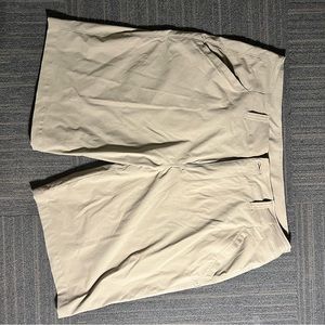 Under armor golf shorts 36W
